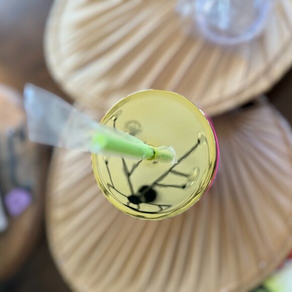 Lilly Pulitzer Tumbler with Straw - Picture 4 of 5